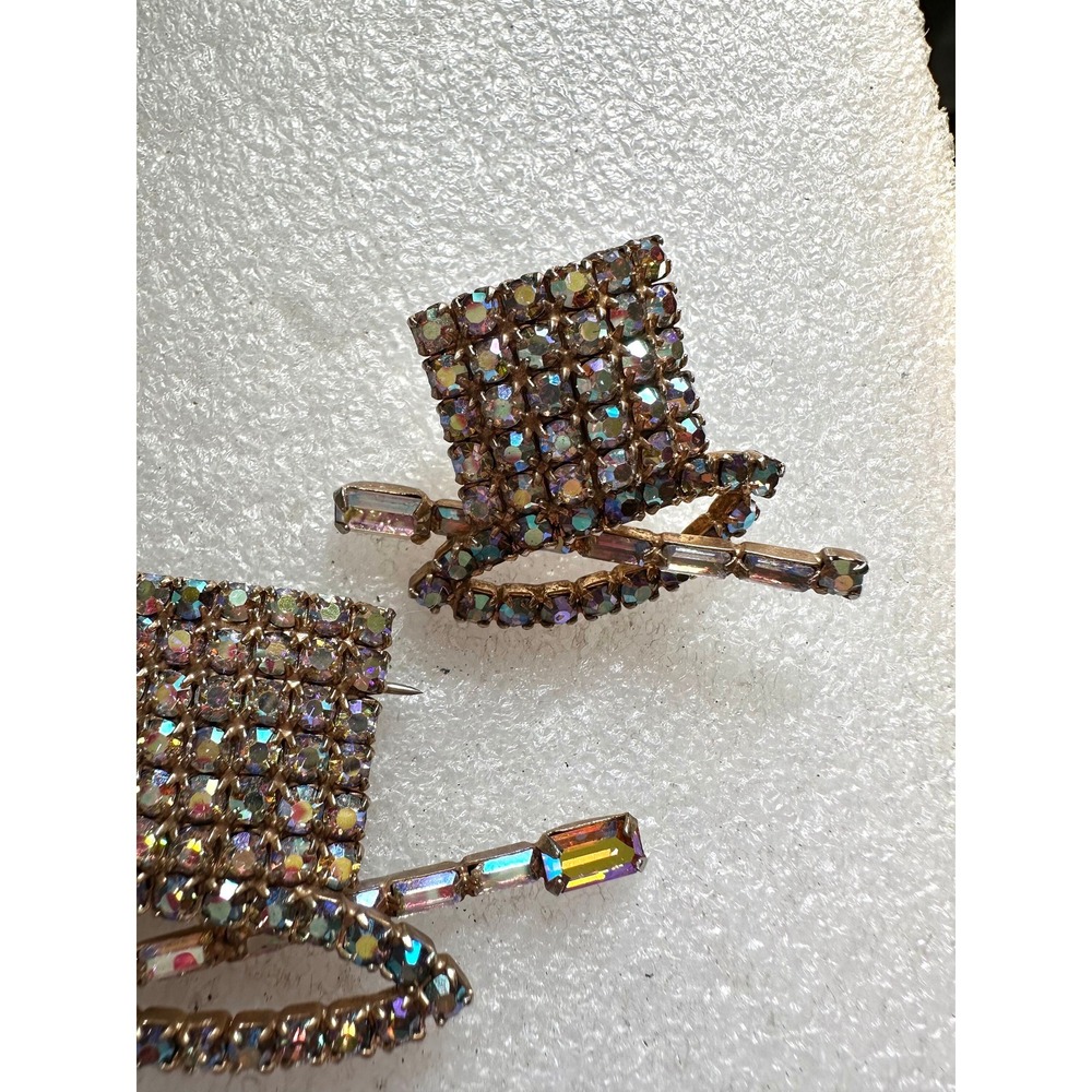 Hobe' Aurora Borealis Rhinestone Pin & Earrings Set Top Hat w/ Cane - Picture 4 of 7